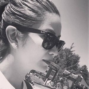 Meet your Posher, Vanessa